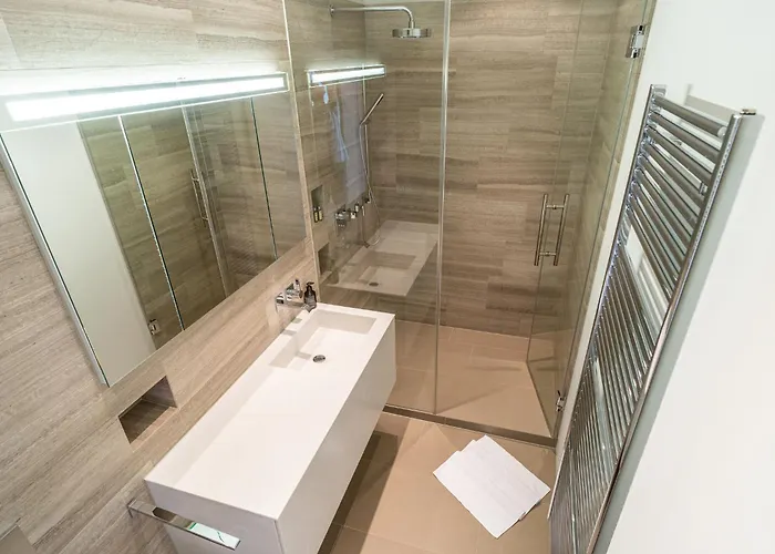 Edelweiss Mountain 07-08 *